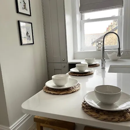 Kings Apartment, 83 Kings Road * Harrogate